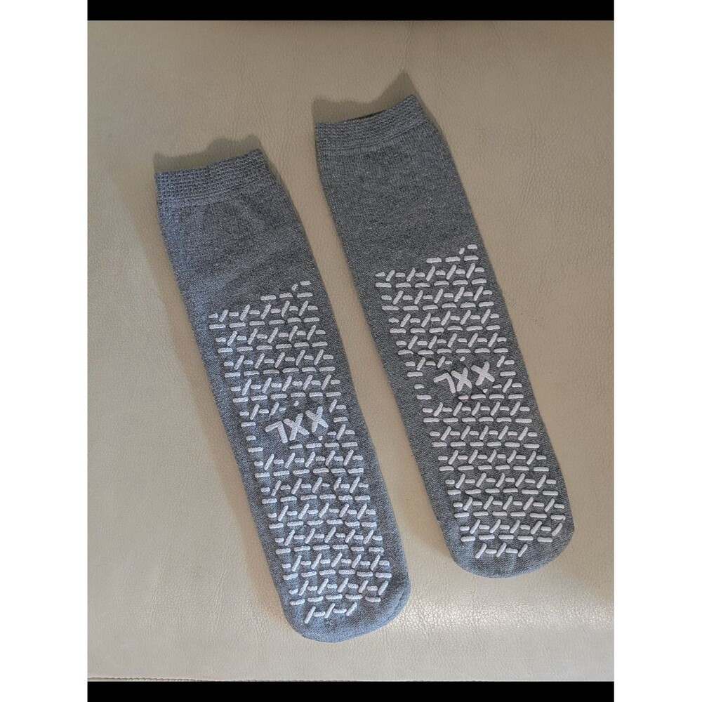 Gray Non-Slip Grip Socks Unisex - One Size XXL